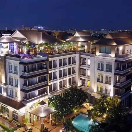 Suvarnabhumi Suite Hotel - Suvarnabhumi Airport, Bangkok Отели рядом с достопримечательностью «Ват Плуксаттха»