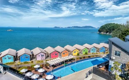 Daebudo (Yeongheungdo) Queen's Beach Glamping Pension