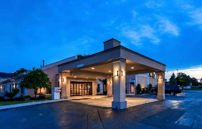 Best Western Plus Galleria Inn  Suites