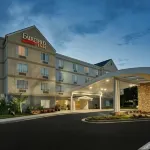 Fairfield Inn Myrtle Beach Broadway at the Beach Hotel berhampiran Seaboard Commons