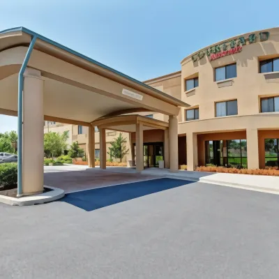 Courtyard Harrisburg West/Mechanicsburg Hotels in Carroll Township