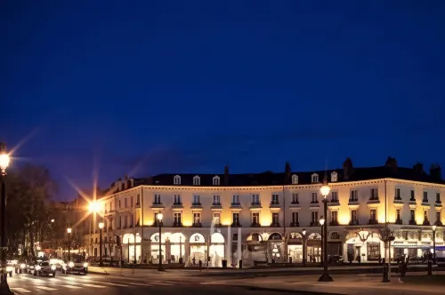 Hôtel & Spa Oceania l'Univers Tours