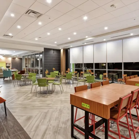 Home2 Suites by Hilton Columbus Downtown Отели рядом с достопримечательностью «Vue Columbus»