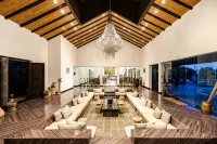 Meghauli Serai Chitwan National Park - A Taj Safari Lodge