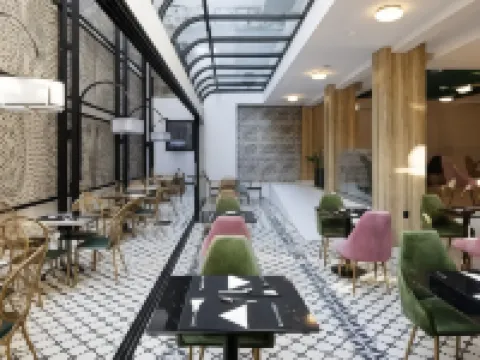 喬安宮酒店 雷西姆農酒店