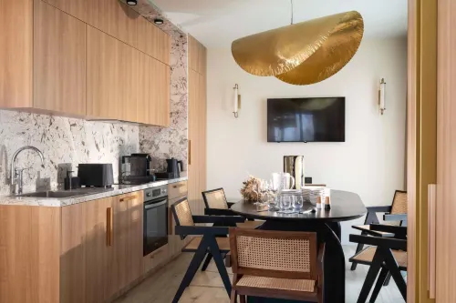 Yuna Porte-Maillot - ApartHotel