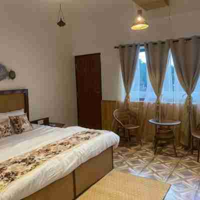 VEDA FIVE WELLNESS RETREAT AND SPA Rooms