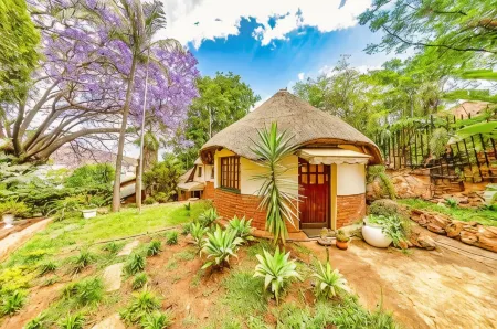 Amper Bo Guest House Отели рядом с достопримечательностью «Idube Game Reserve»