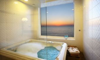 Taean (Anmyeondo) Arribada Pension