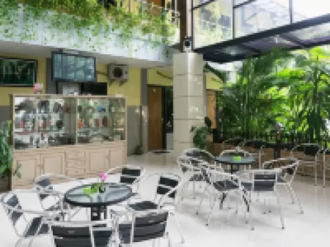 RedDoorz @ Hotel Surabaya Sumenep Hotels in Sumenep