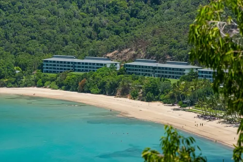 Lagoon Beachfront Lodge 005 on Hamilton Island by HamoRent
