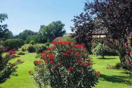 Appartement Confort Neuf Отели в г. Лингуиццетта