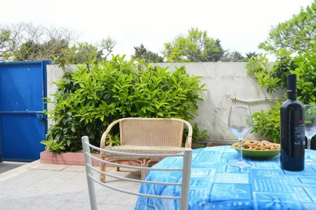 Charming Home on the Beach with Spacious Terraces & Garden; Pets Allowed;