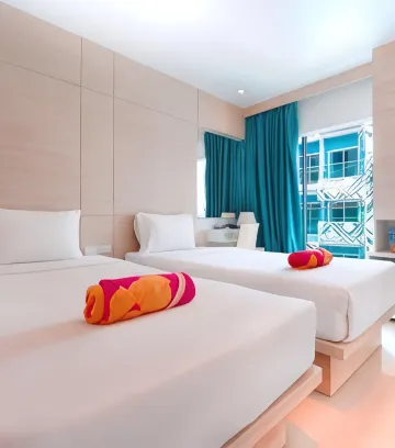 ห้องดีลักซ์พร้อมระเบียง(เตียงควีนไซส์)