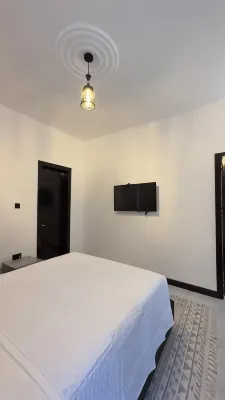Newport Hotel - 2-Star