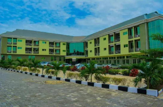 Monarchs Luxury Palace Hotel Hotels in 