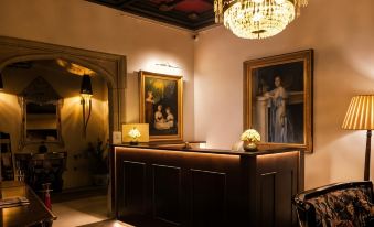 Weston Manor Hotel