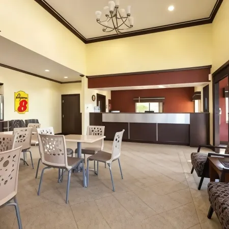Super 8 by Wyndham Fairfield, TX Hotels in Freestone County