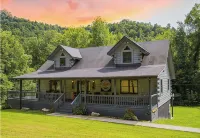 Pool - Fire Pit - RV Parking - Movie Theater - Arcade - Family Friendly