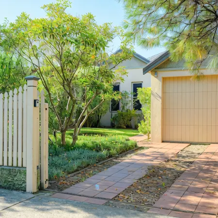 Charming Detached in North Sydney /3BR 3BA /Parking/Metro