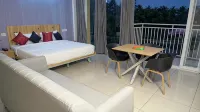 The White Orchid Luxury Service Apartments - Condos