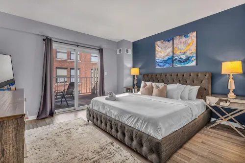 Charming loft in lovely DT Cleveland - Free parking - Balcony - Gym - balcony