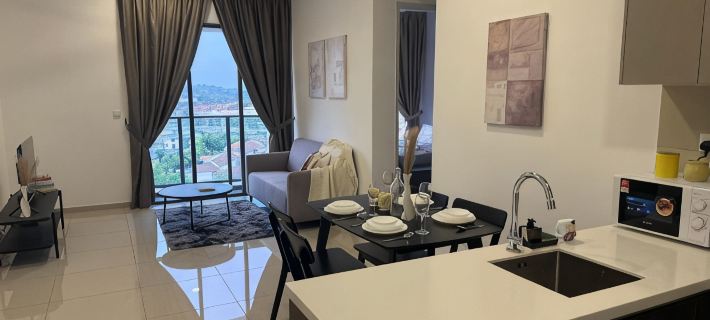 Shelisa's Modern 3BR House at Suria Garden Puchong Hotels in Puchong