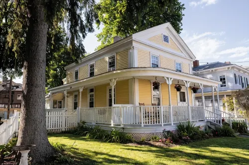 Solomon Ely Homestead - Charming Pittsfield Stay - 3-Star