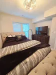 Cozy & Near Downtown, Hyde Park & the Metra