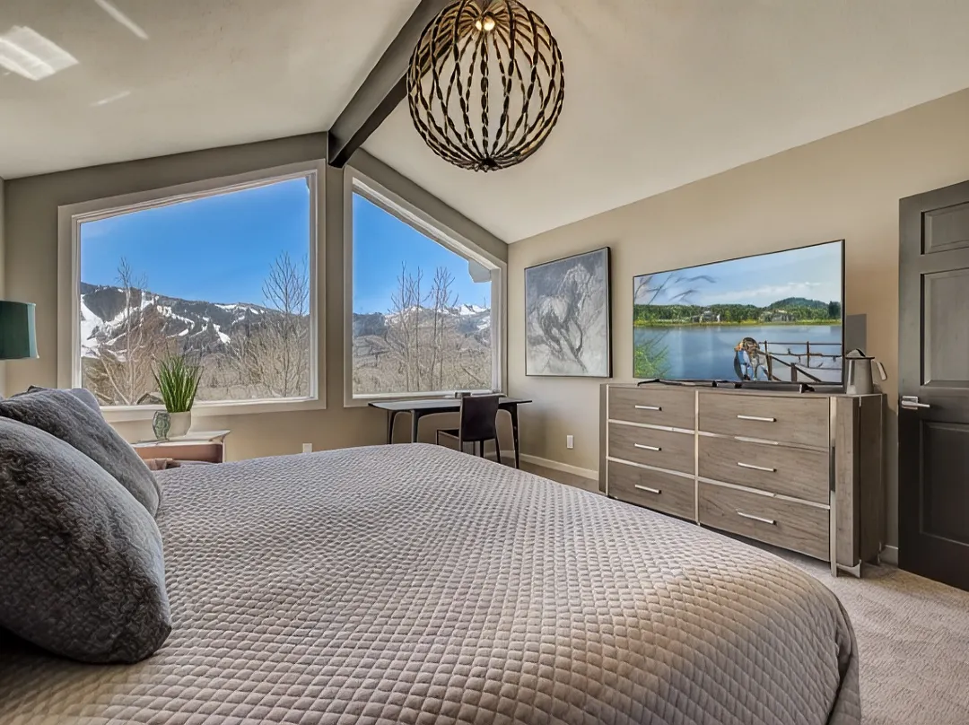 Spacious Patio At Secluded Home In Peaceful Deer Valley With Private Hot Tub, Bbq Grill - Heber City, UT