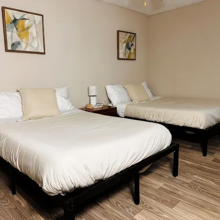 Your Place at the Battery. Walking Distance to Truist Park, the Battery and Roxy