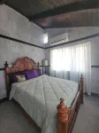 Adele's Oceanside Retreat Brookings w/ Private Beach Access Kid & Pet friendly! - 3 ดาว