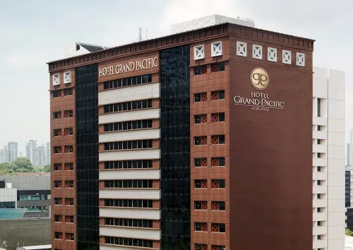 Hotel Grand Pacific