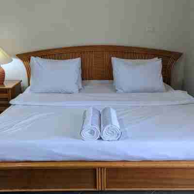 Golf Heights Sea & Mountain View Studio with Wi-Fi Rooms