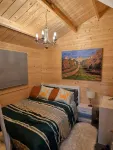 A Cosy cabin retreat - 5 mins away from Windsor and 10 mins from Legoland. - 3-Star