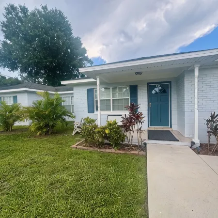 CHARMING 3BR POOL SPA home in Midtown Tampa!