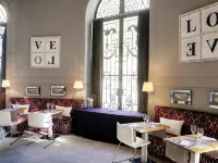 Petit Palace Savoy Alfonso XII Hotels near Retiro Metro Station