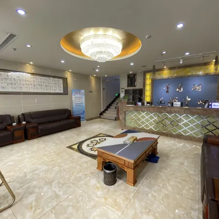 Luohe Xingyue Lake Hot Spring Bathing Center Room