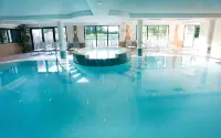 Hôtel Best of Both - Divonne-Les-Bains - Swimmingpools