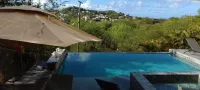 Wayne's Amazing Villa 4 Hotel di 
