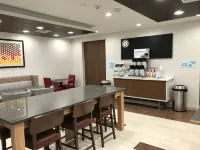 Holiday Inn Express NAPLES SOUTH - I-75 by IHG