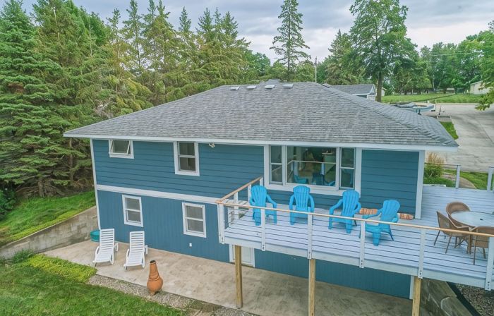 House on Lake Darling