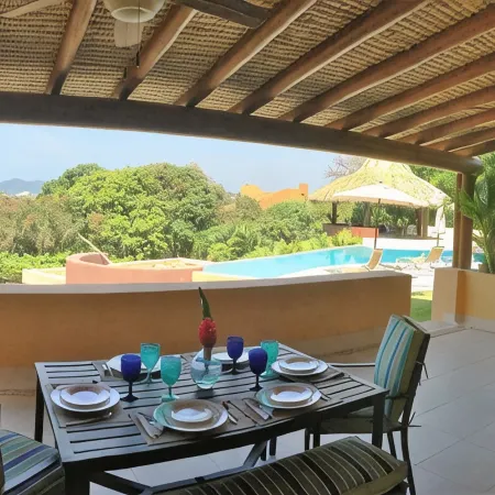 Luxury apartment with beautiful sunset sea views at Ixtapa