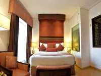 Park Lane Hotel