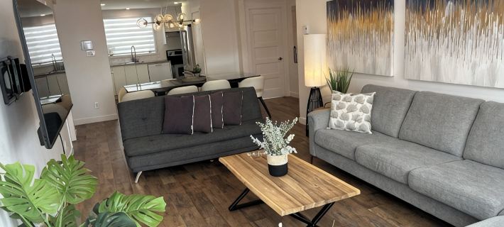 Grandiose!, Ground floor, 3 Bedrooms! Vue Chateau!!! Renovated, Air-conditioned, Free parking レヴィのホテル