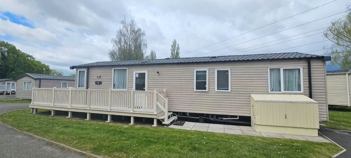 Freesia 3 Bedroom Modern Caravan Rockley Park, Poole Harbour, Dorset. Dogs free. Hôtels à&nbsp;: Poole