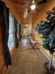Spacious and comfortable 3-bedroom house in peaceful Somerset, KY. All amenities - 3-Star