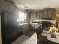 3-bedroom mobile home in peaceful Florence with AC, WiFi - 3-Star