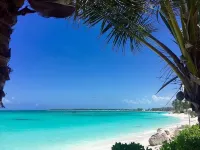 Charming 2bedroom cottage with AC, WiFi,Two-minute walk to beach.Island getaway! - 2-Star