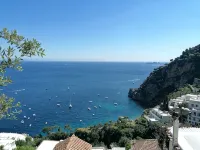 Casa Minu- cozy family home, street level and sea view-